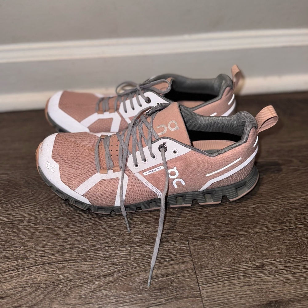 Cloud 5 Waterproof Running Shoe